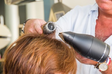 Coupe et brushing chez Feeling Coiffure à Langon